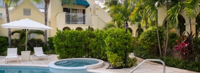 Bungalow Pool
