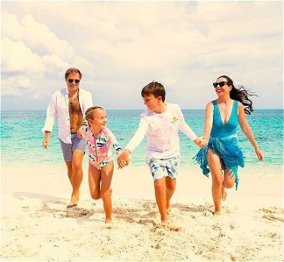 Windsong Resort Beach Family